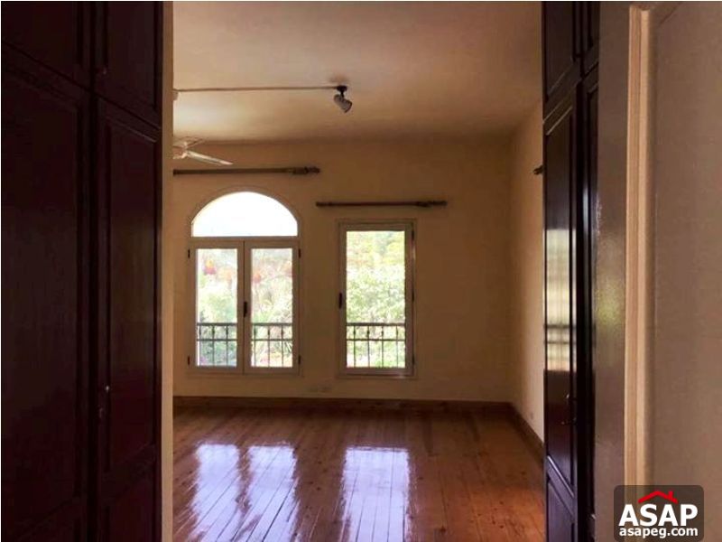 Villa with Swimming Pool for Rent in New Cairo Villa with Swimming Pool for Rent in New Cairo