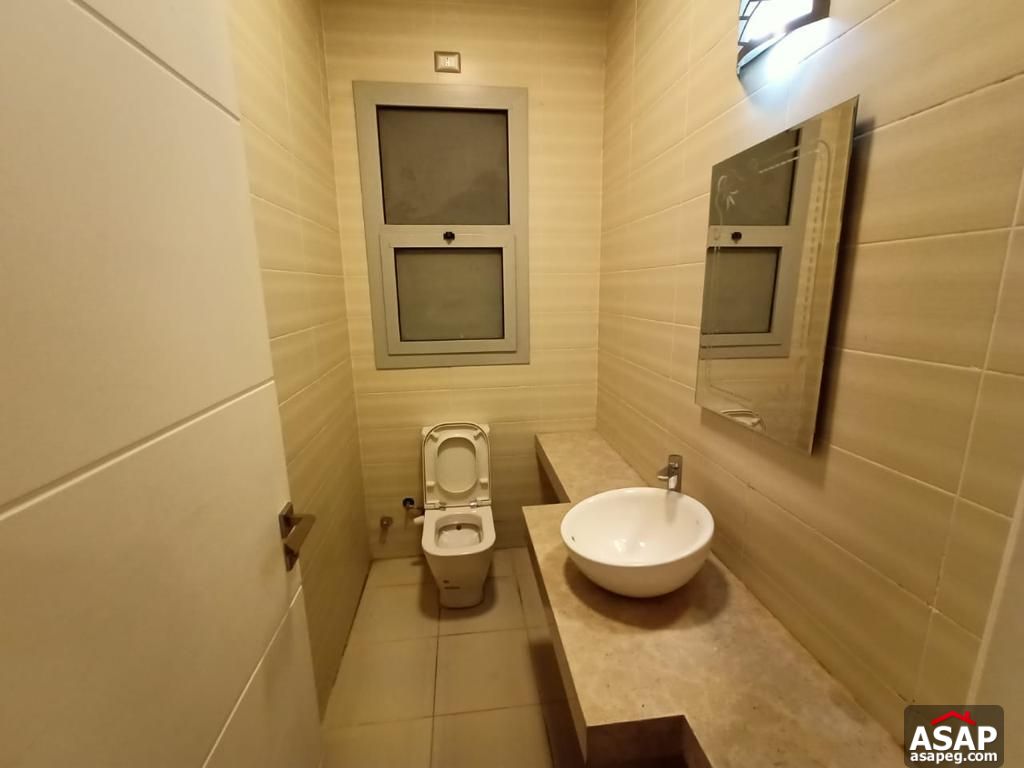 Apartment for Sale in Village Gate Palm Hills