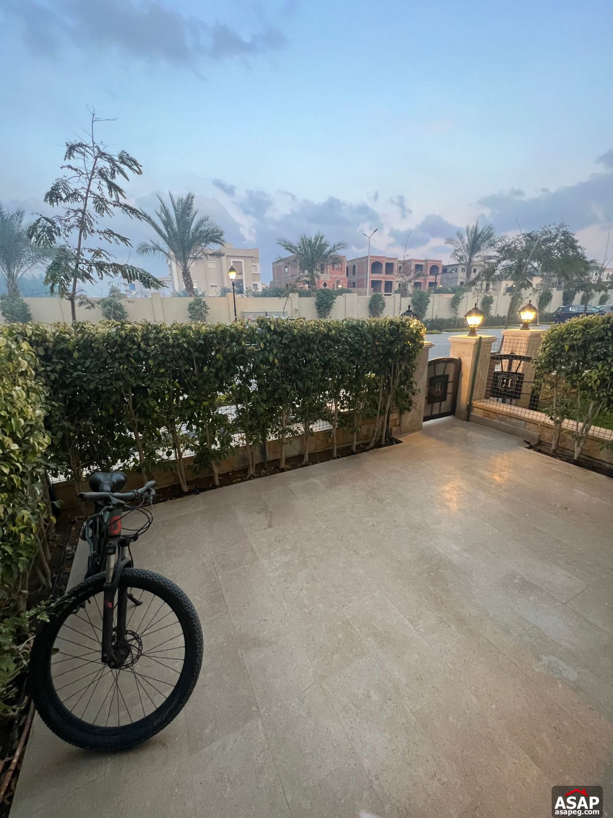 Apartment for Sale in Regents Park Compound