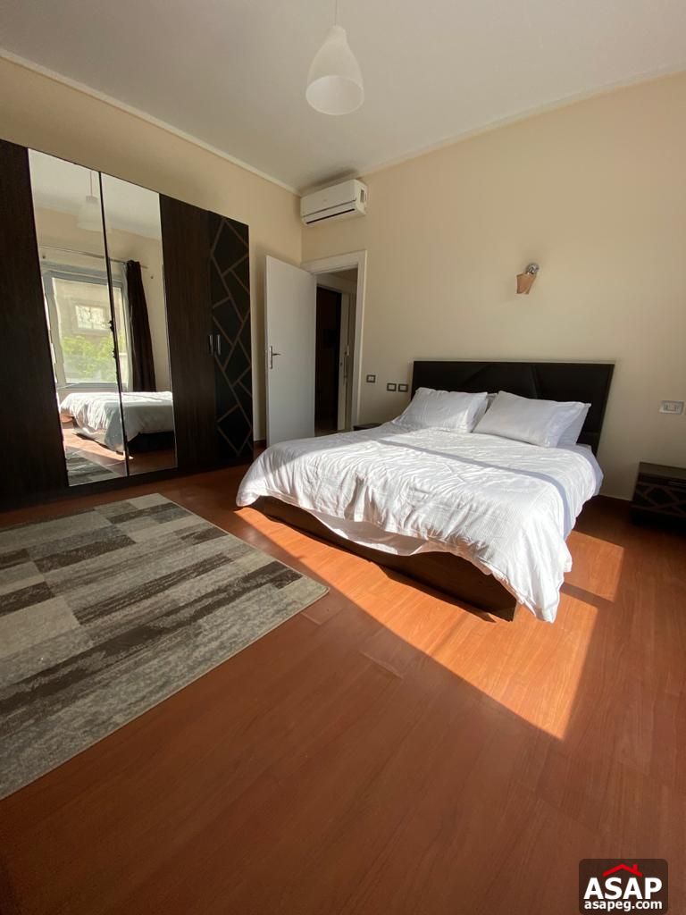 Rent Studio in the Village Palm Hills