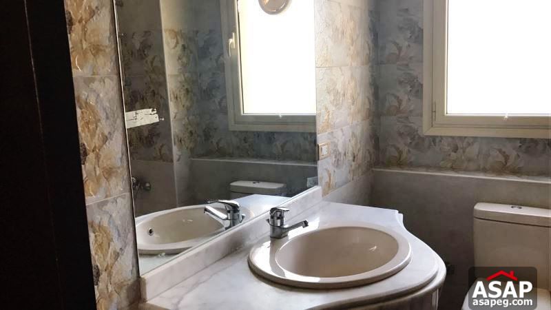 Ultra Modern Villa with Swimming Pool in New Cairo Ultra Modern Villa with Swimming Pool in New Cairo