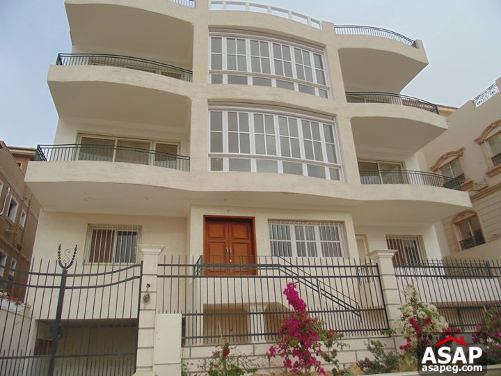 Duplex with Garden in New Cairo for Rent