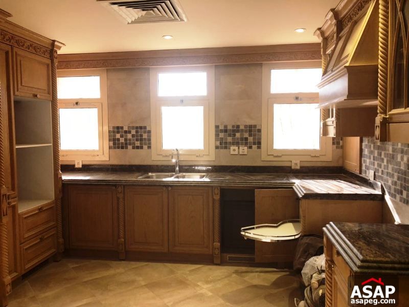 VIlla with Pool for Rent in Bellagio VIlla with Pool for Rent in Bellagio