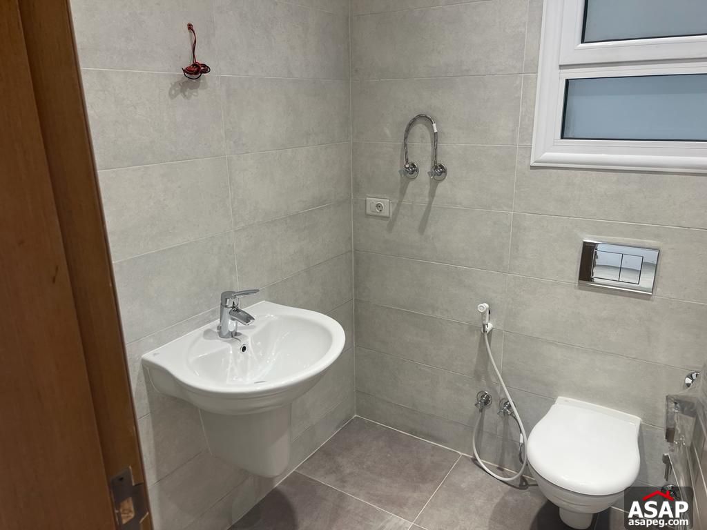 Apartment with Park View for Rent in Mountain View I City Apartment with Park View for Rent in Mountain View I City