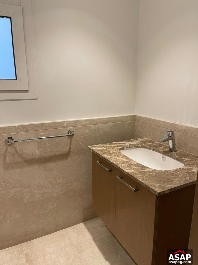 Apartment in Mivida for Sale