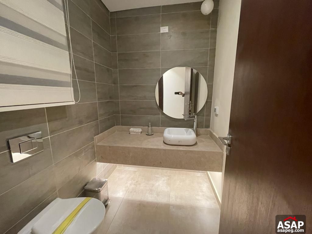 Penthouse for Sale in Trio Gardens Penthouse for Sale in Trio Gardens