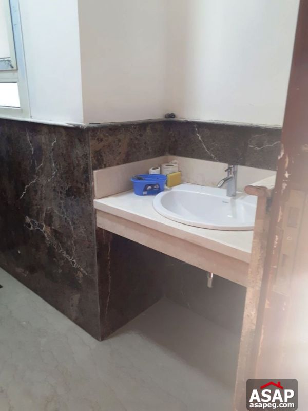 Villa for Rent in Sheikh Zayed