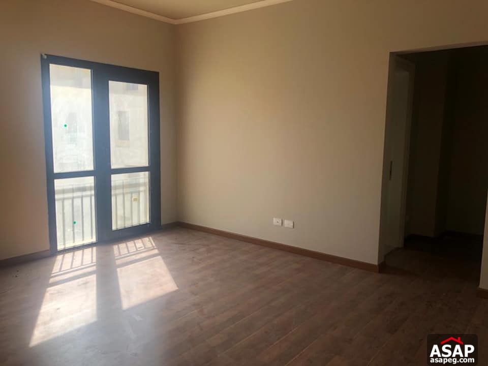 Apartment with Terrace for Rent in Eastown Apartment with Terrace for Rent in Eastown