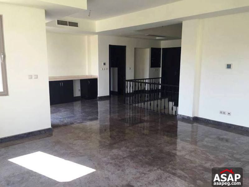 Villa with Big Garden in Uptown Cairo