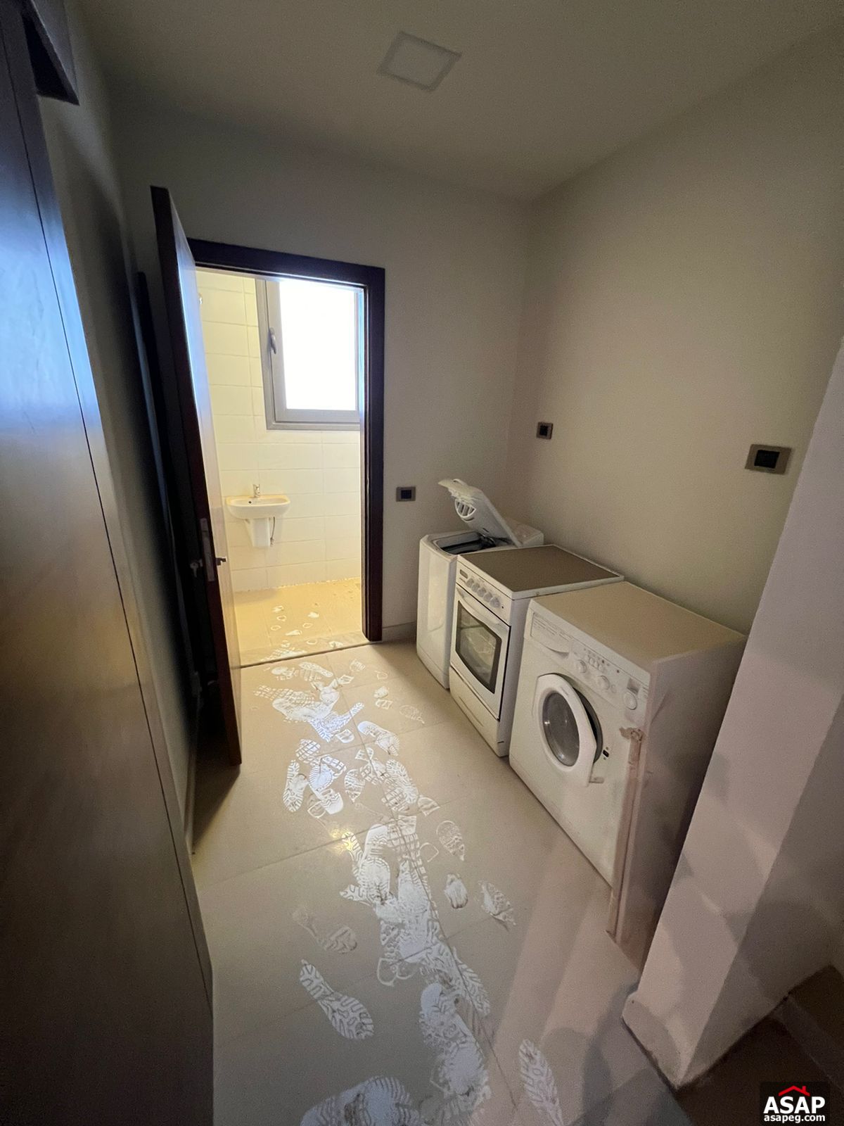 Semi Furnished Apartment for Rent in Silver Palm