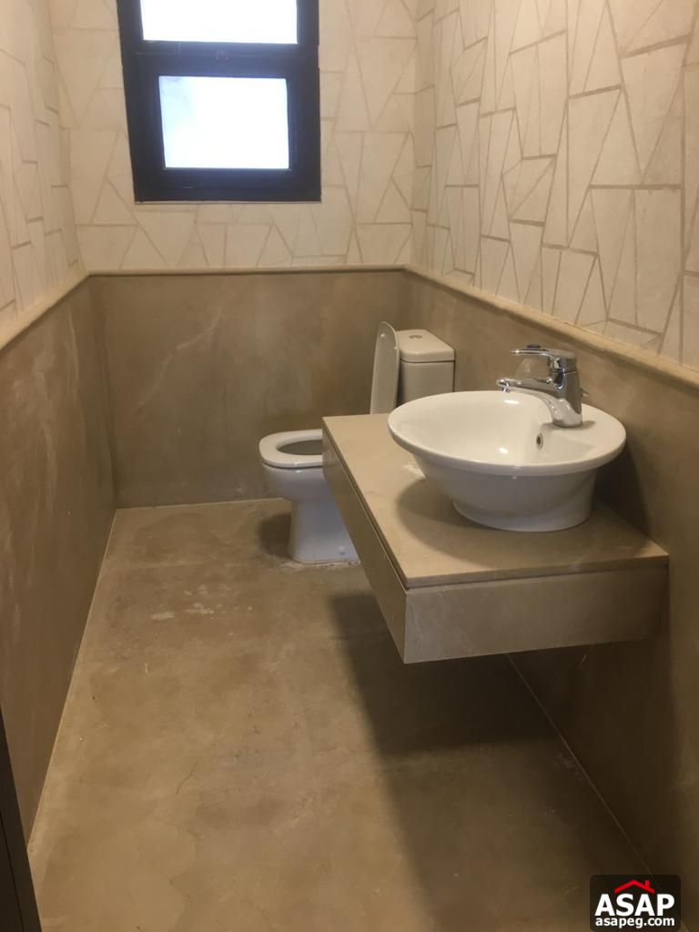 Apartment with Garden View in Eastown