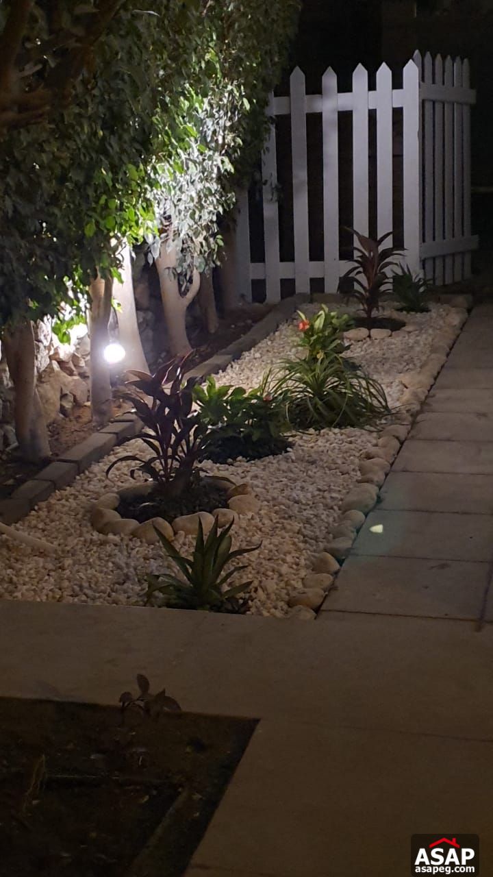 Stand Alone Villa for Rent in Mountain View