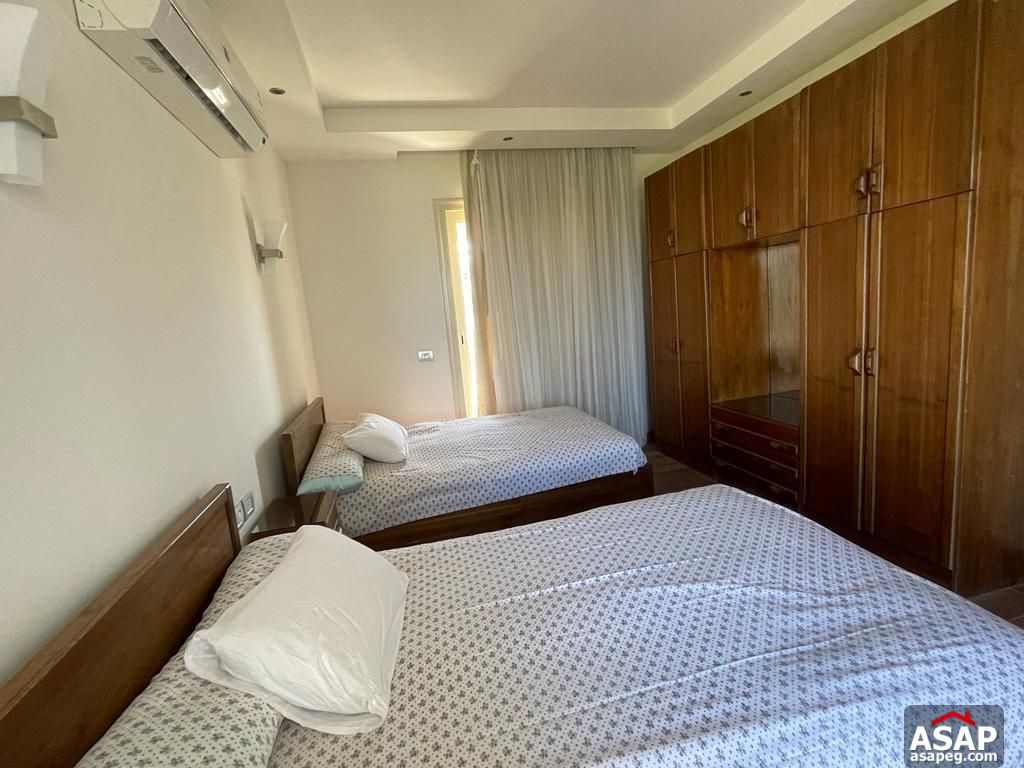 Finished Villa with Lake View for Sale in Hacienda Bay Finished Villa with Lake View for Sale in Hacienda Bay