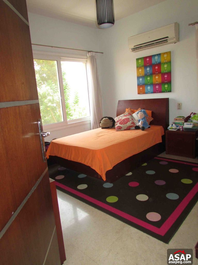 Stand Alone with Pool for Rent in Lake View Stand Alone with Pool for Rent in Lake View