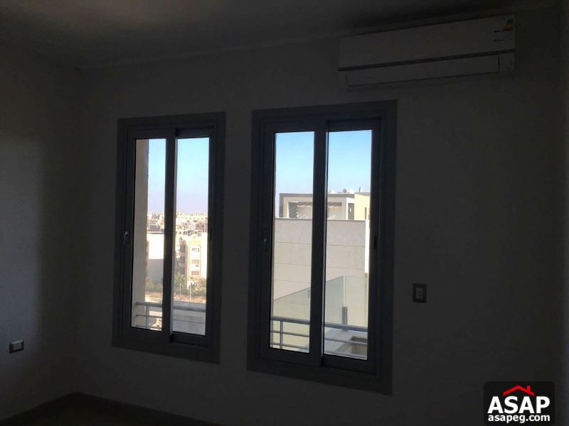 Apartment for Rent in Village Gate