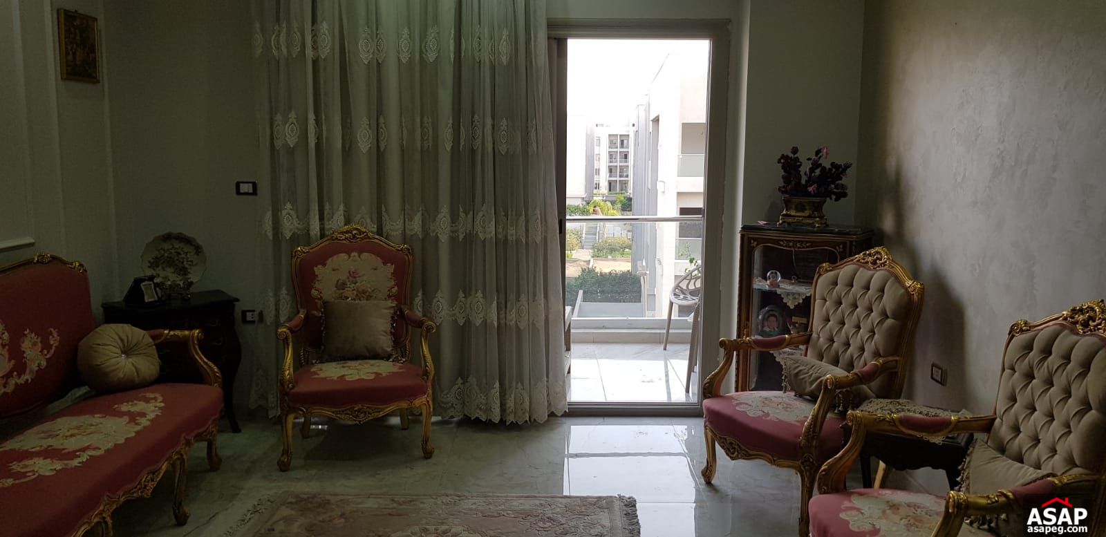 Penthouse with Swimming Pool for Sale in Galleria Moon Valley Penthouse with Swimming Pool for Sale in Galleria Moon Valley