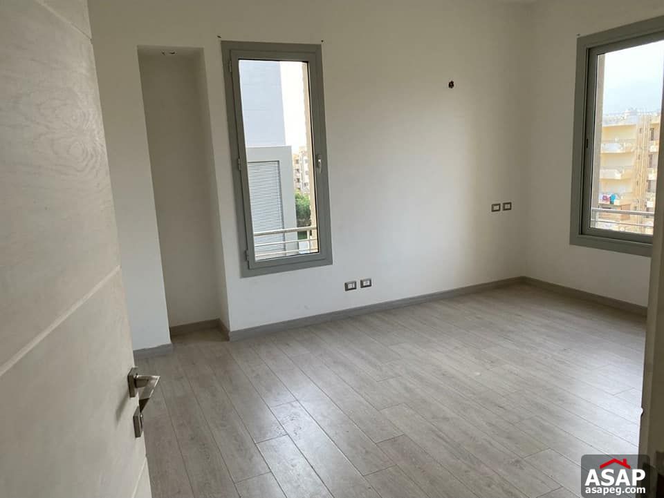 Studio for Rent in New Cairo compounds - Village Gate Palm Hills Studio for Rent in New Cairo compounds - Village Gate Palm Hills