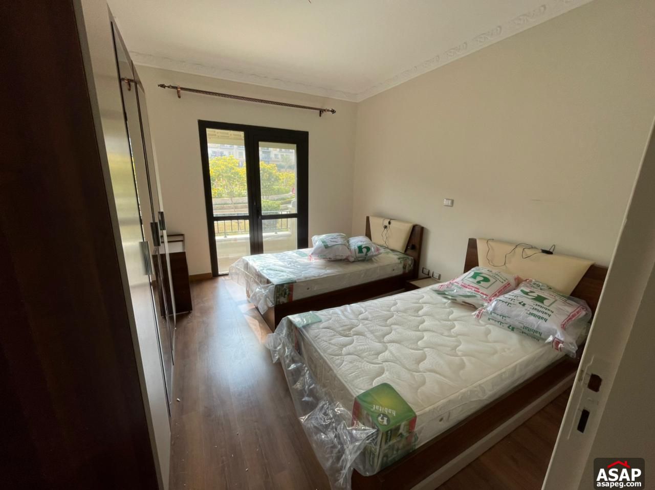 Furnished Apartment for Rent in Eastown Furnished Apartment for Rent in Eastown