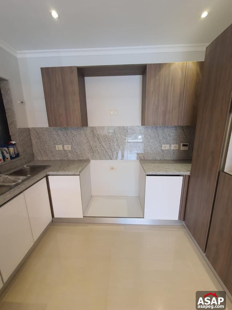 Semi Furnished Apartment for Rent in The WaterWay Semi Furnished Apartment for Rent in The WaterWay