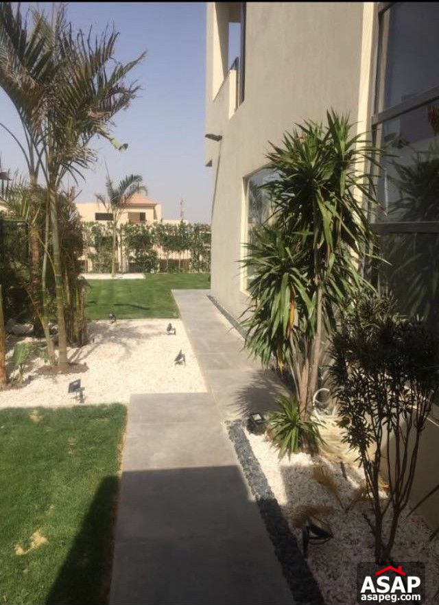 Twin House with Garden for Rent in Allegria Twin House with Garden for Rent in Allegria