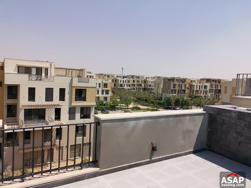 Duplex with Roof for Rent in Eastown