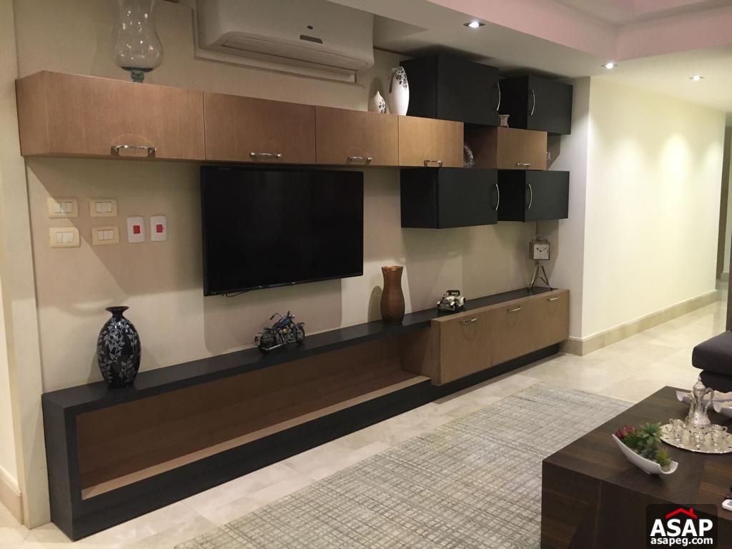 Furnished Villa for Sale in Hyde Park Furnished Villa for Sale in Hyde Park