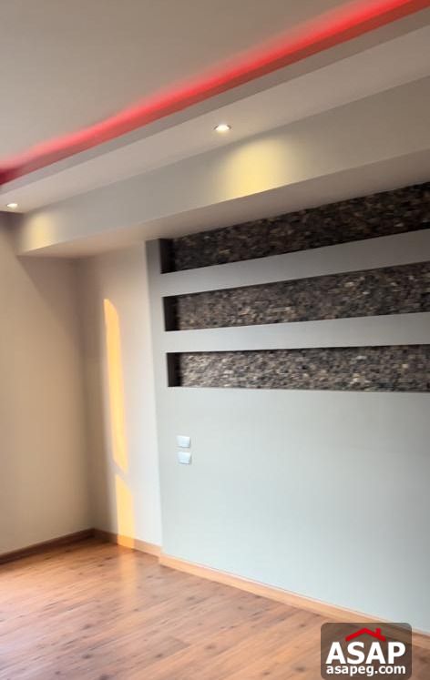 Triplex for Rent in Eastown Compound Triplex for Rent in Eastown Compound