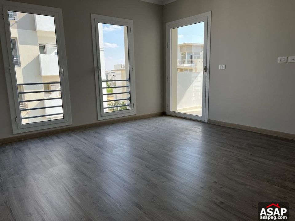 Semi Furnished Apartment for Rent in Hyde Park