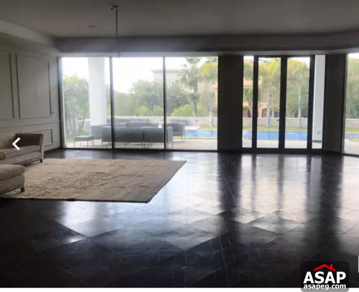 Villa with Swimming Pool for Sale in Lake View Villa with Swimming Pool for Sale in Lake View