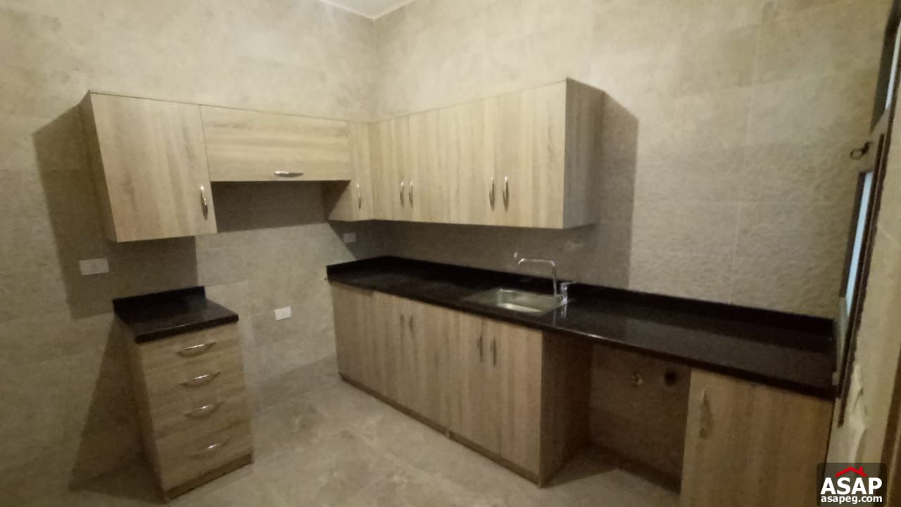 Apartment for Rent in Fifth Square Apartment for Rent in Fifth Square