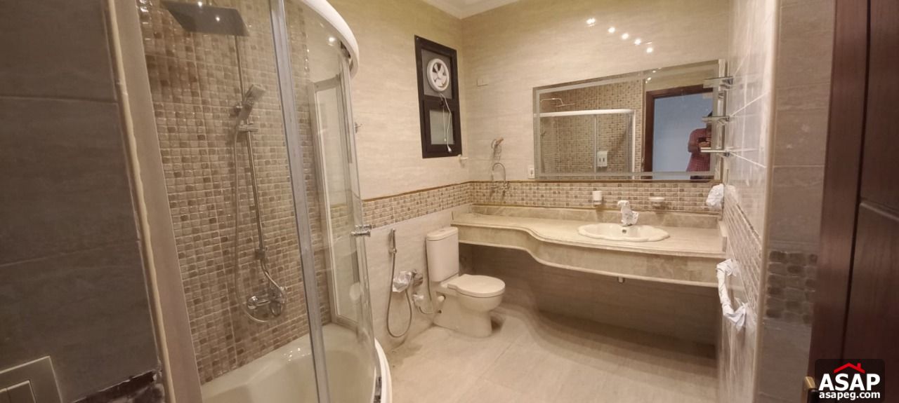 Apartment for Sale in Eastown Compound