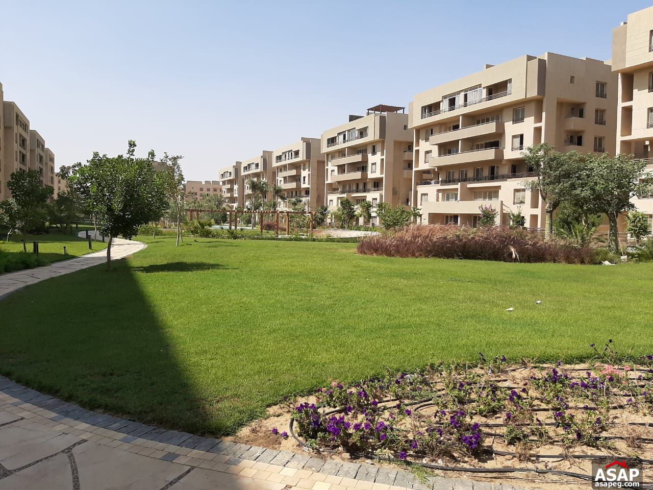 Town House for Sale in the Square Town House for Sale in the Square