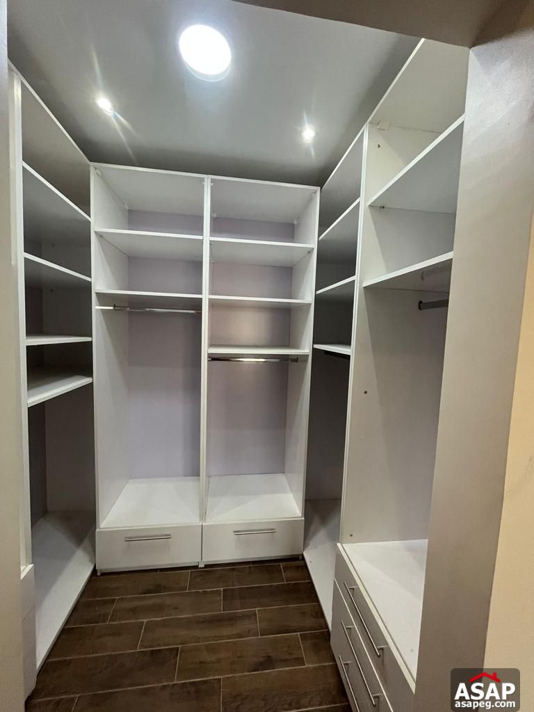 Triplex for Rent in Eastown Compound Triplex for Rent in Eastown Compound