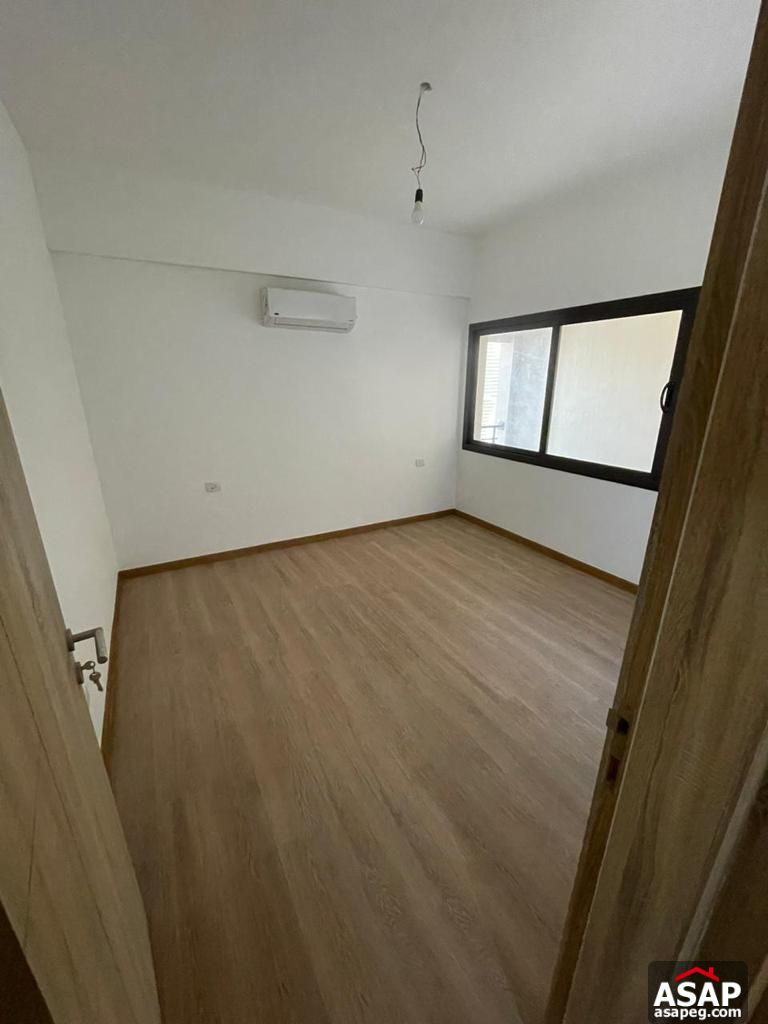Semi Furnished Apartment for Rent in Fifth Square