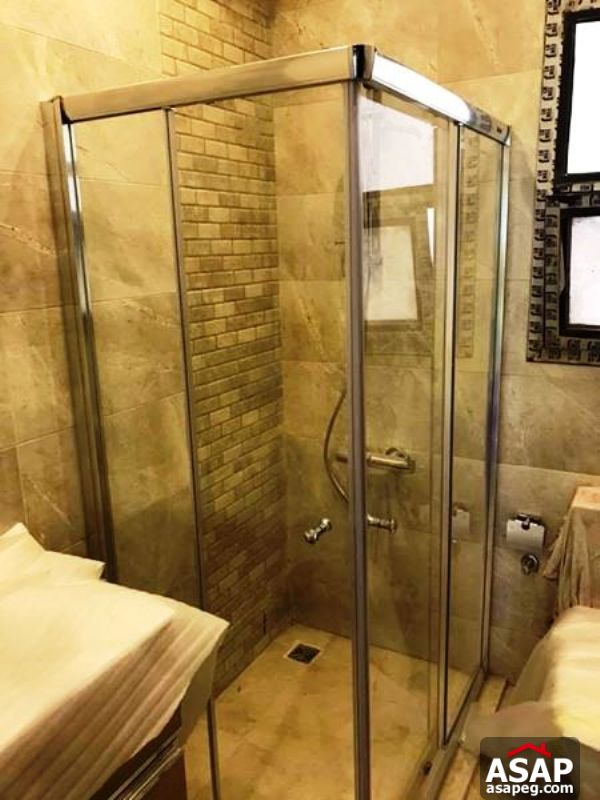 Apartment with Balcony for Rent in Westown Apartment with Balcony for Rent in Westown