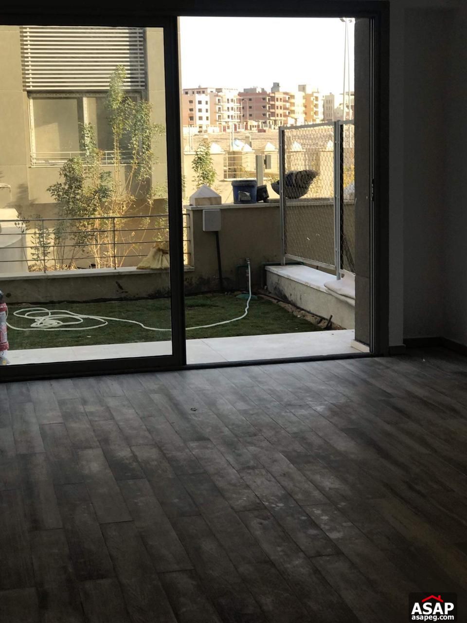 Studio with Garden for Rent in Village Gate Studio with Garden for Rent in Village Gate