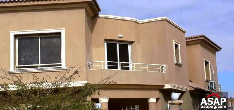 Villa with Pool for Rent in Paradise Compound Villa with Pool for Rent in Paradise Compound