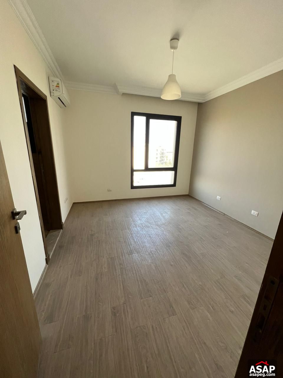 Semi Furnished Apartment for Rent in Eastown