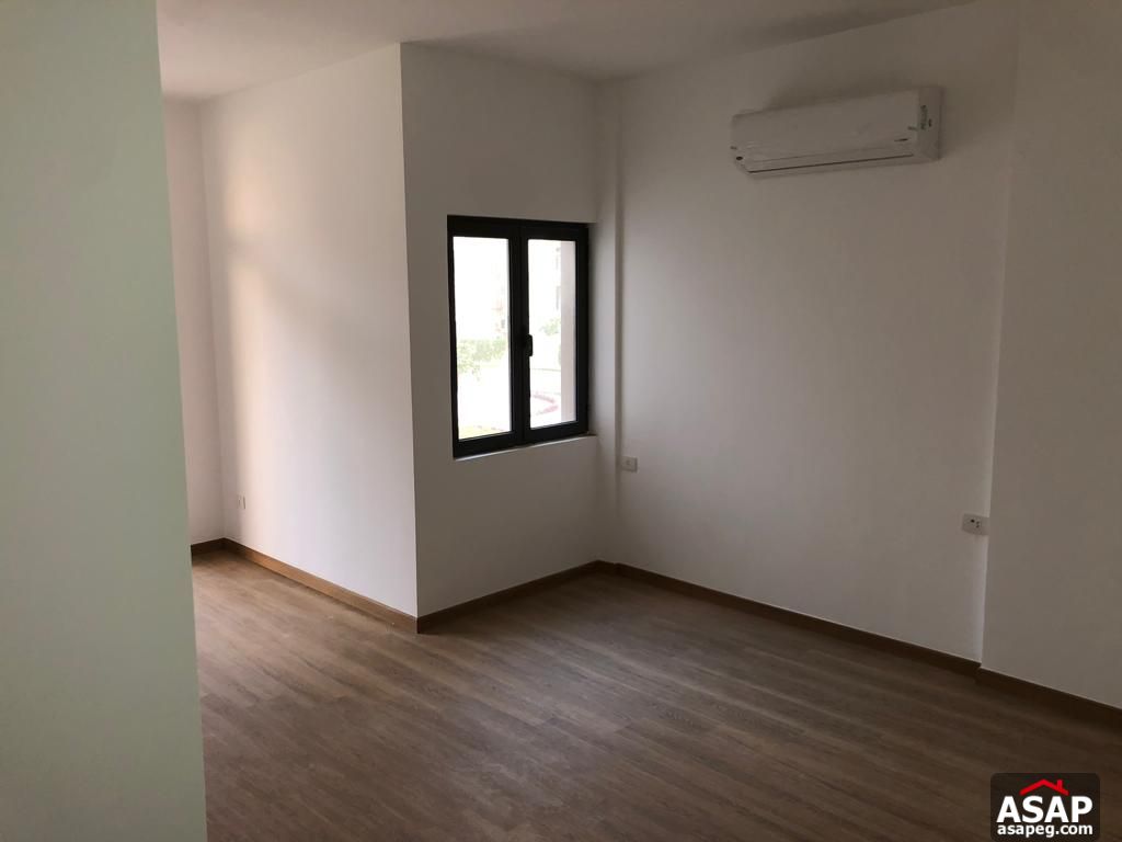 Semi Furnished Apartment for Rent in Fifth Square
