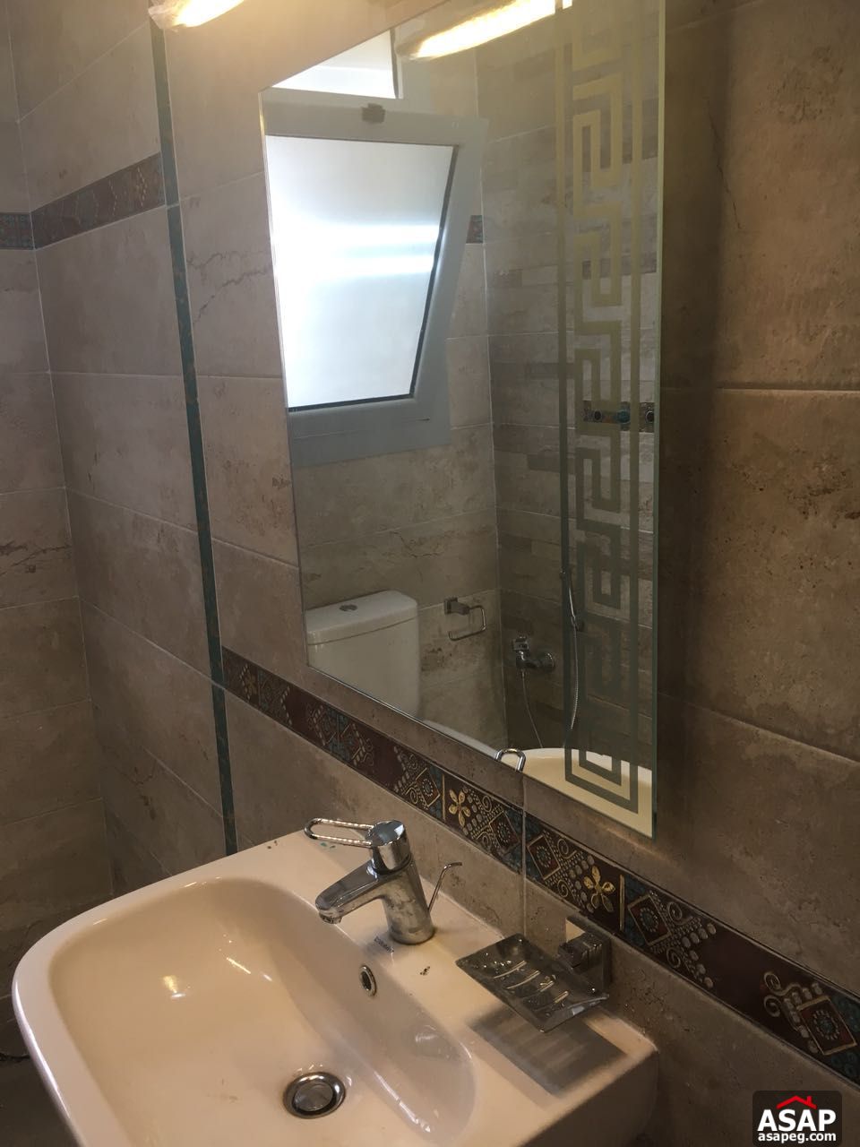 Apartment for Rent in Village Gate