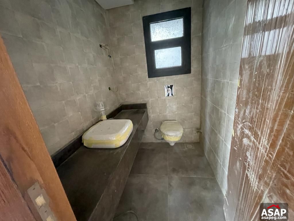 Penthouse for Sale in Trio Gardens Penthouse for Sale in Trio Gardens