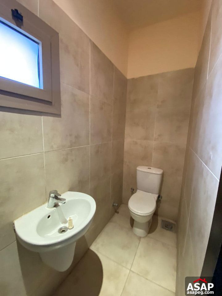 Stand Alone with Big Garden for Rent in Allegria