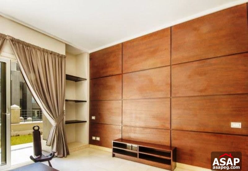 Studio with Garden for Rent in the Village Studio with Garden for Rent in the Village