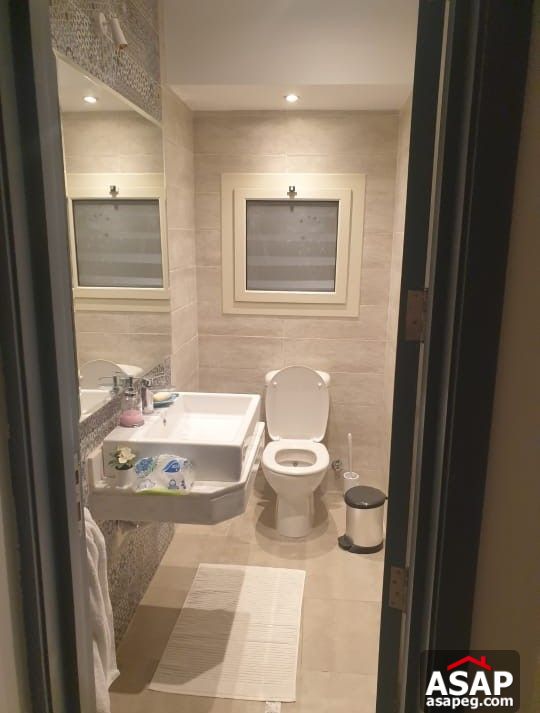 Villa with Garden for Sale in Hacienda Bay Villa with Garden for Sale in Hacienda Bay