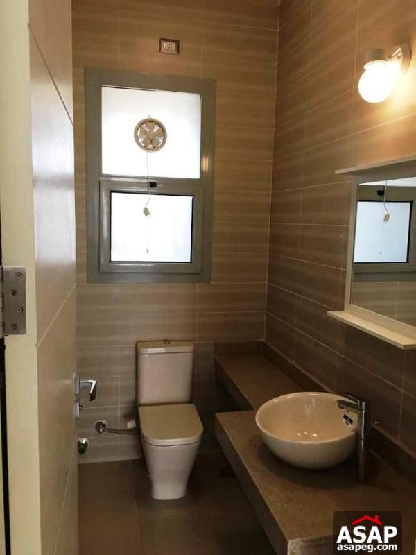 Apartment for Rent in Village Gate Compound