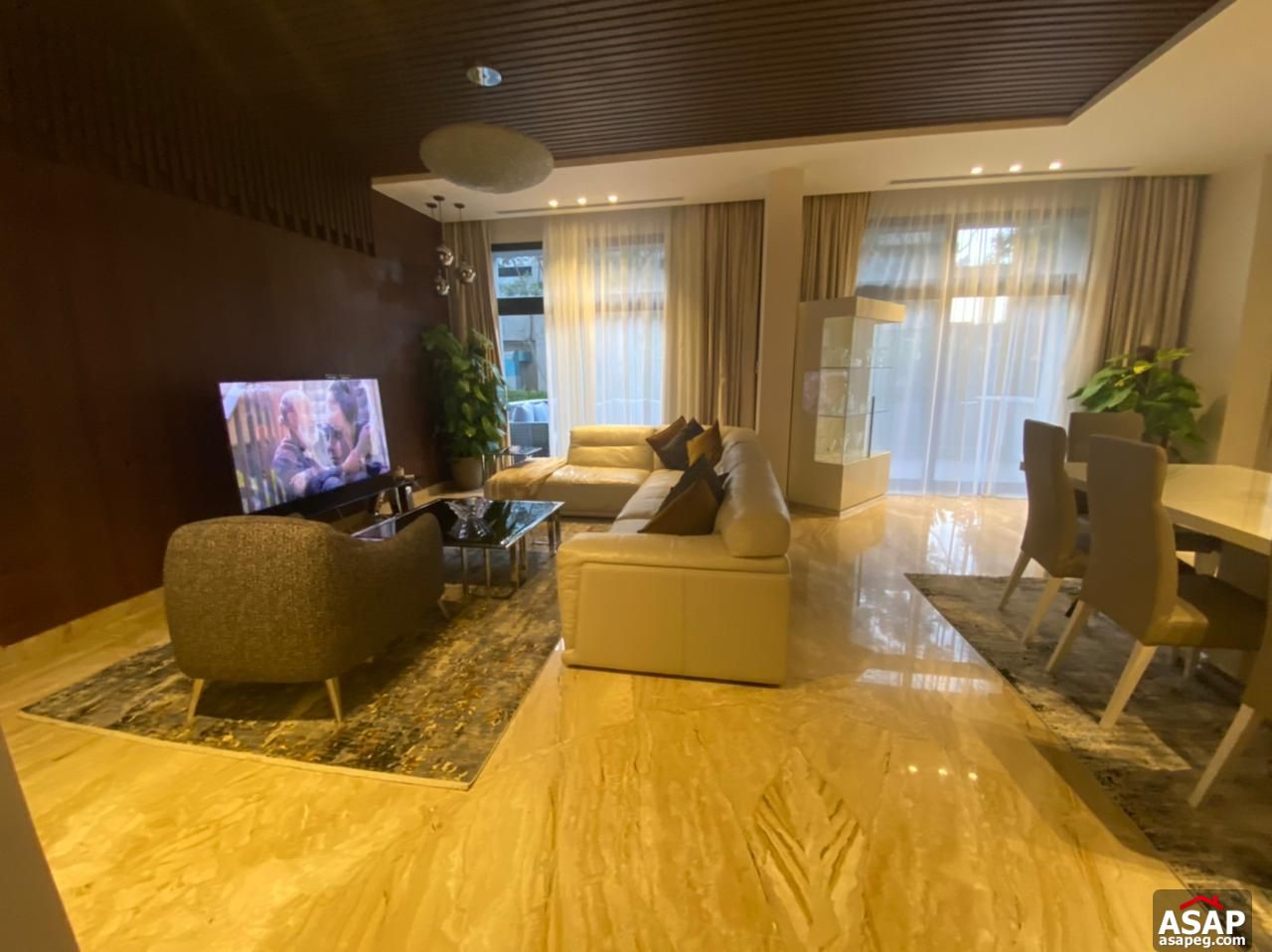 Ground Floor for Rent in the WaterWay