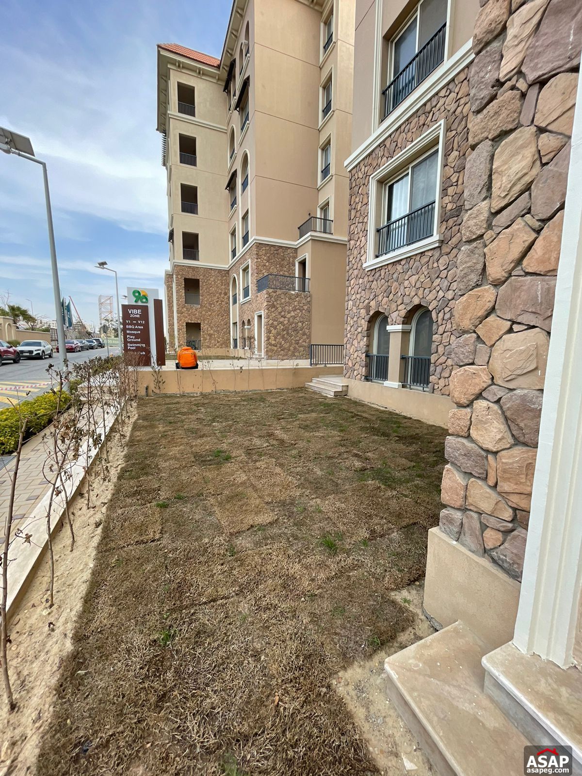 Ground Floor for Sale in 90 Avenue Ground Floor for Sale in 90 Avenue