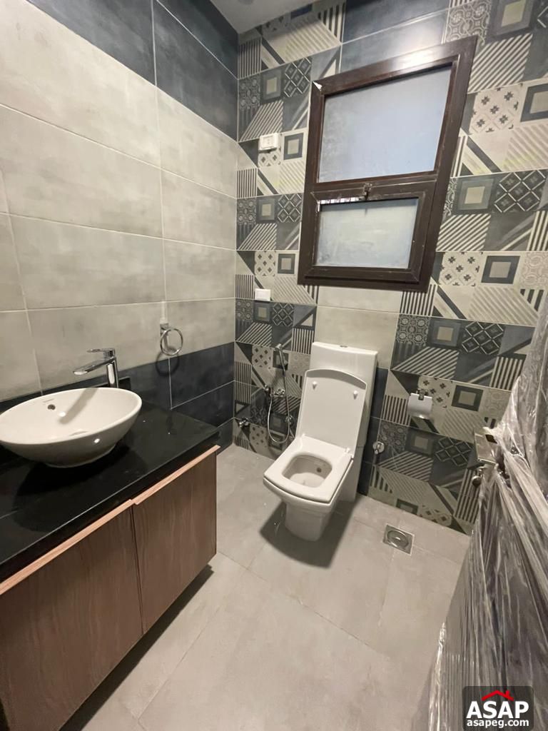 Apartment with Garden for Rent in Eastown