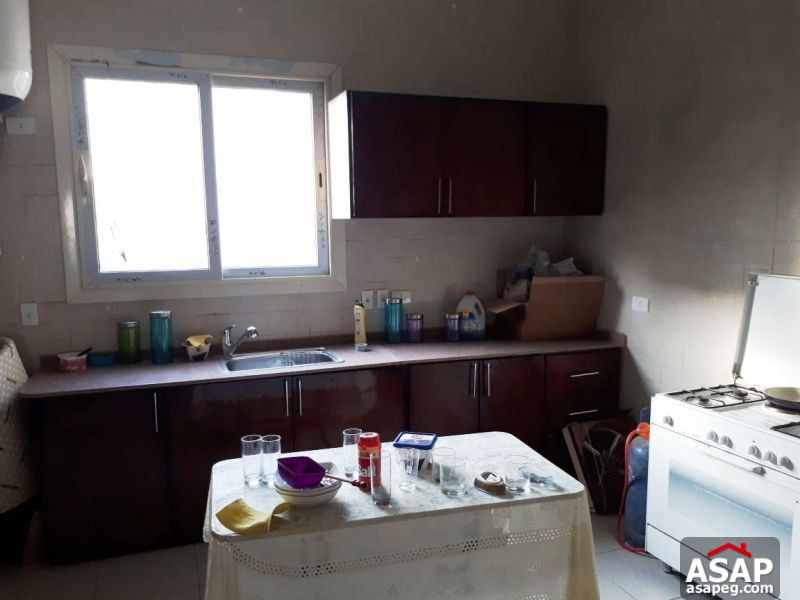 Villa for Rent in Sheikh Zayed Villa for Rent in Sheikh Zayed