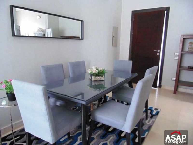 Studio with Garden for Rent in Village Gate Studio with Garden for Rent in Village Gate